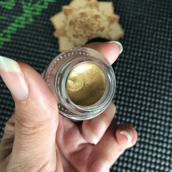 NARS Eye Paint ‘Iskandar’ - Picture 5 of 10